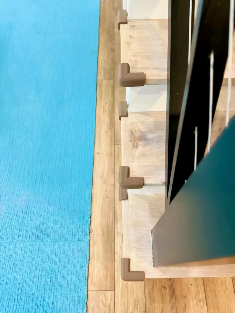 Staircase with corner protectors