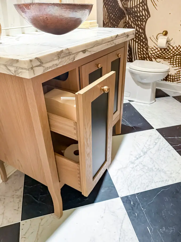 Bathroom vanity drawers and doors fitted with cabinet latches
